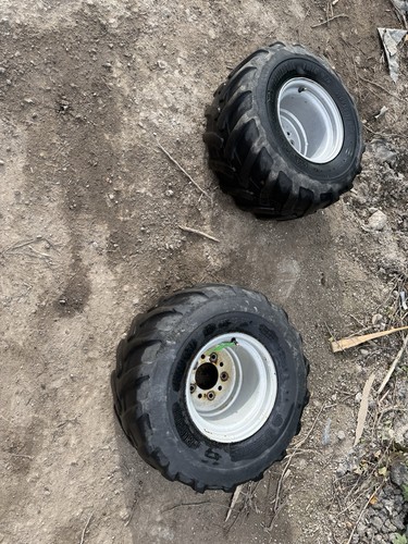 320 tyre 450 vat - 320/60-12,